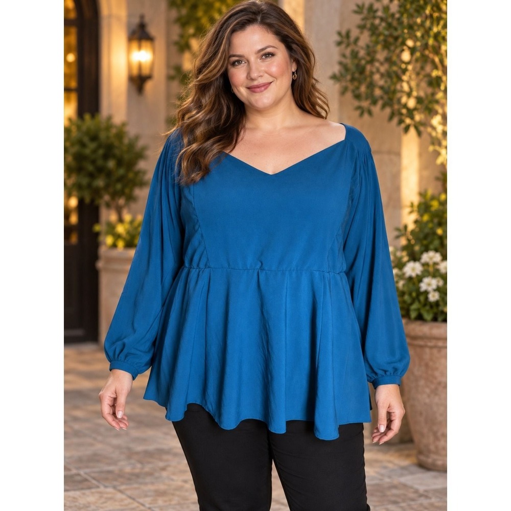 26. Torrid Teal Blue Peplum Blouse V-Neck Long Sleeve Keyhole Back Size 4 Plus